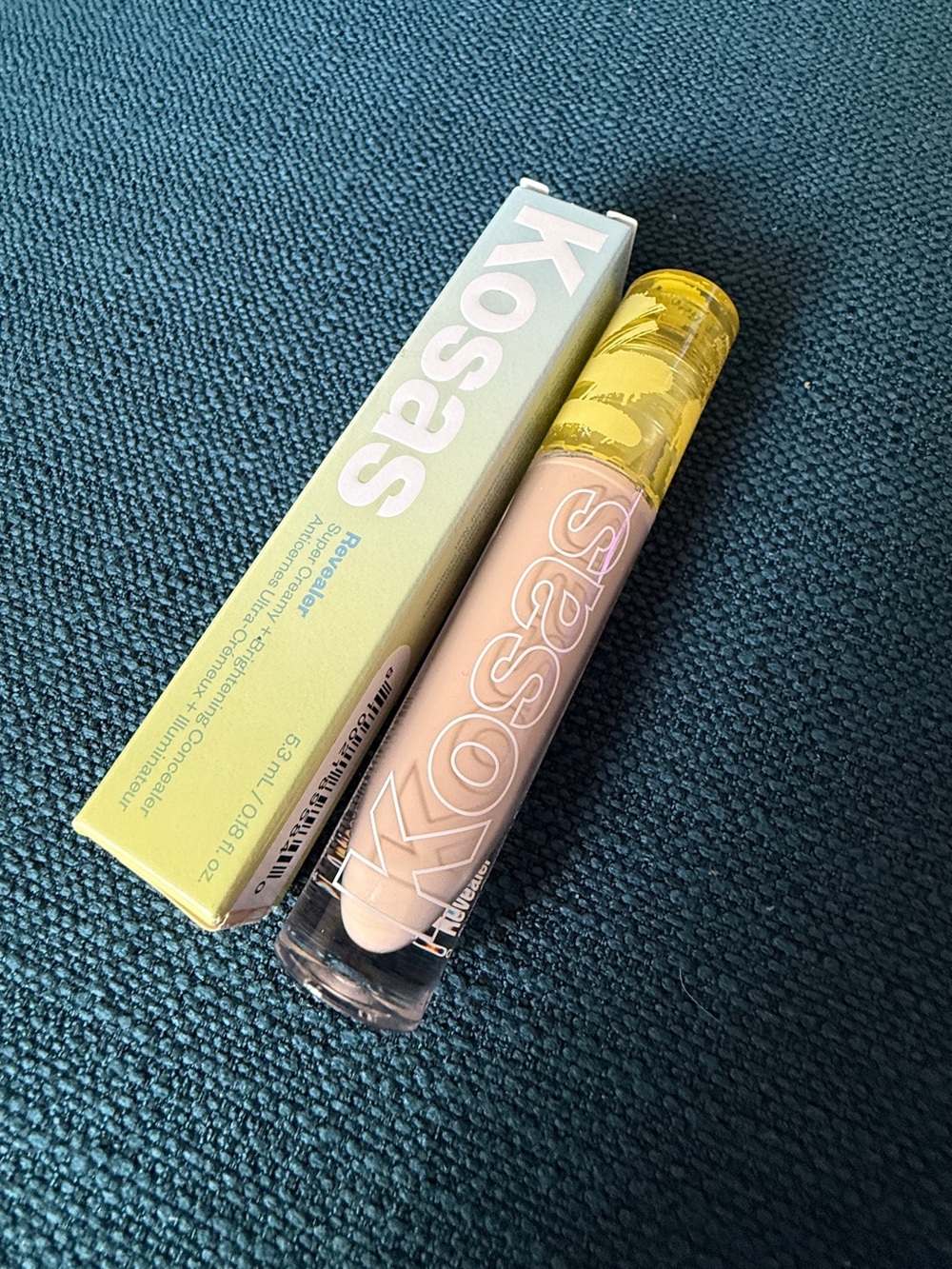 Kosas Revealer Super Creamy Brightening Concealer 2.3 N - Picture 4 of 4